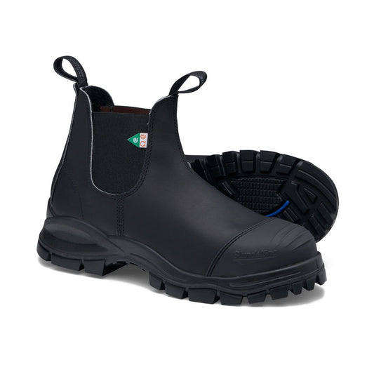 Blundstone CSA XFR boots in black.