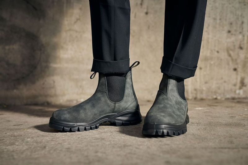 Lug Sole - 2238 Rustic Black