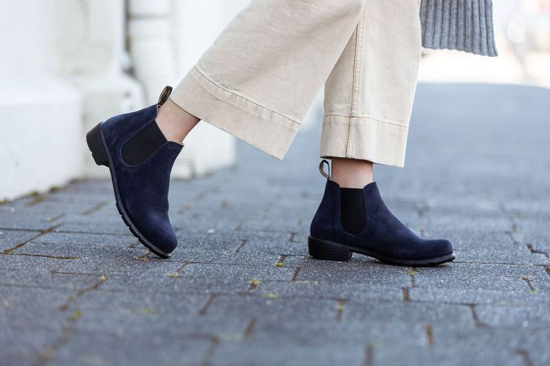 Women's Series Low Heel - 2174 Navy Suede